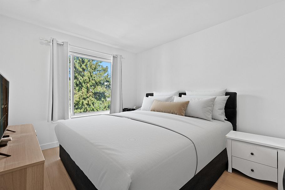 216 455 E 16th Avenue Vancouver, BC - 9