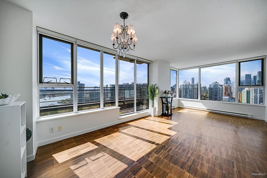 3305 33 Smithe Street Vancouver, BC - 2