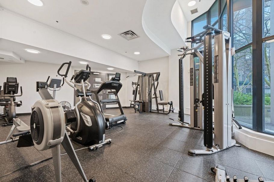 404 238 Alvin Narod Mews Vancouver, BC - 26