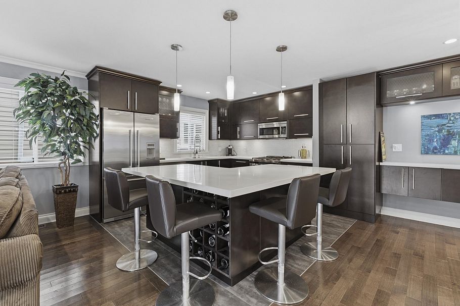 31 W 15th Avenue Vancouver, BC - 10