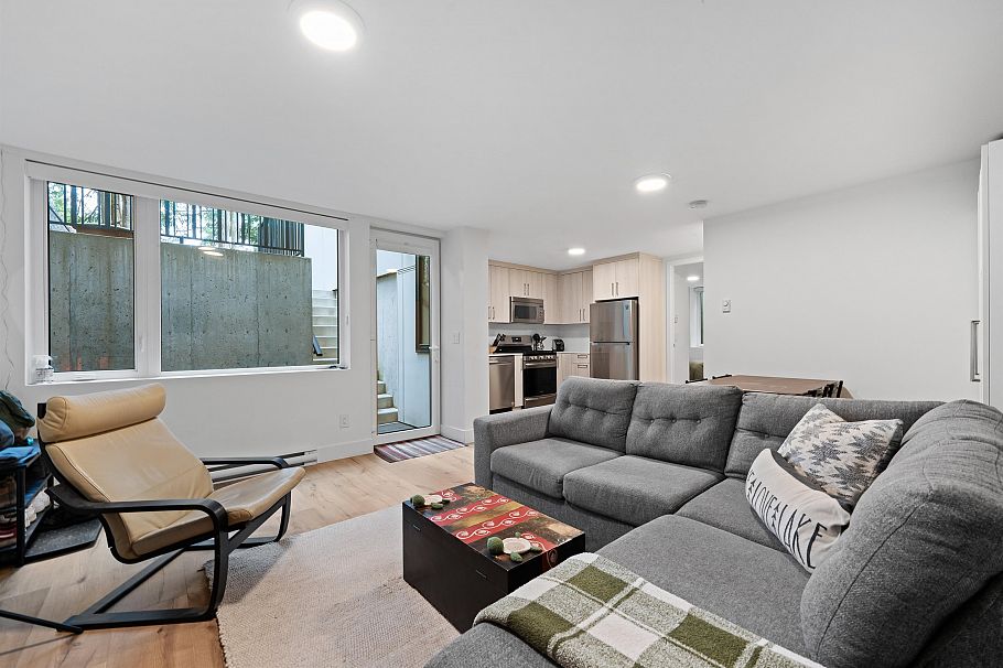 4528 Skyline Drive North Vancouver, BC - 34