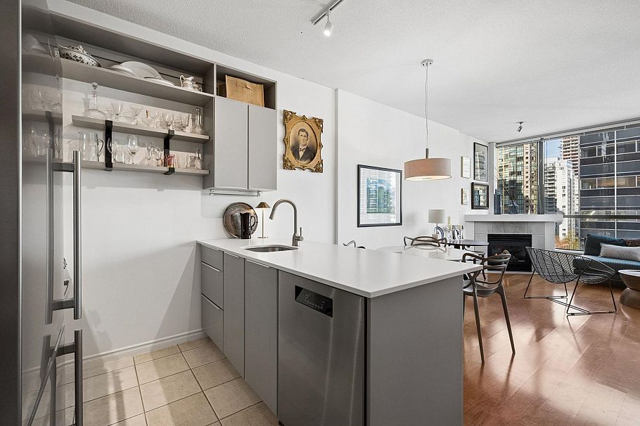 705 1239 W Georgia Street Vancouver, BC - 11