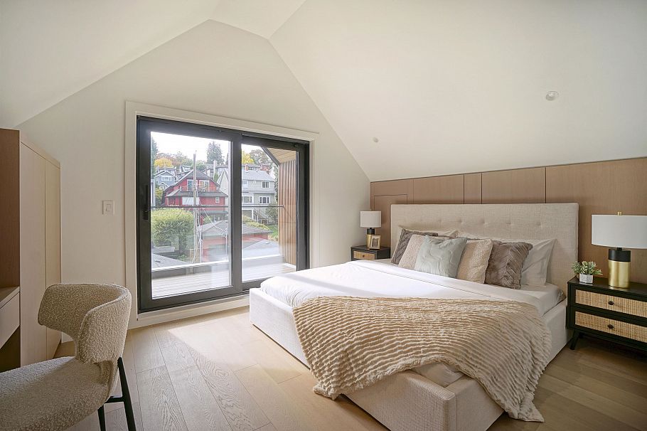 2 3460 W 14th Avenue Vancouver, BC - 17