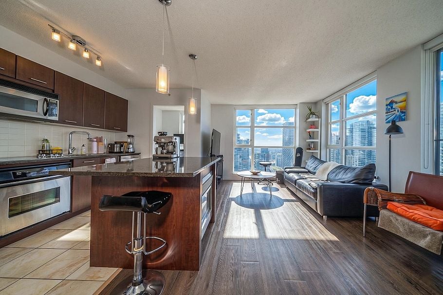 2908 1199 Seymour Street Vancouver, BC - 3