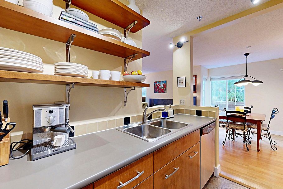 103 735 W 15 Avenue Vancouver, BC - 19