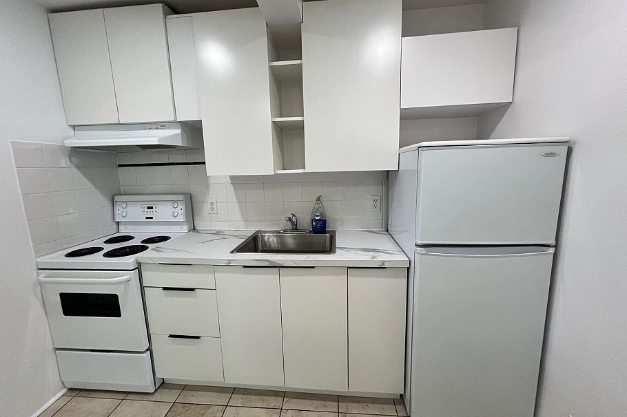 465-485 Victoria Drive Vancouver, BC - 16