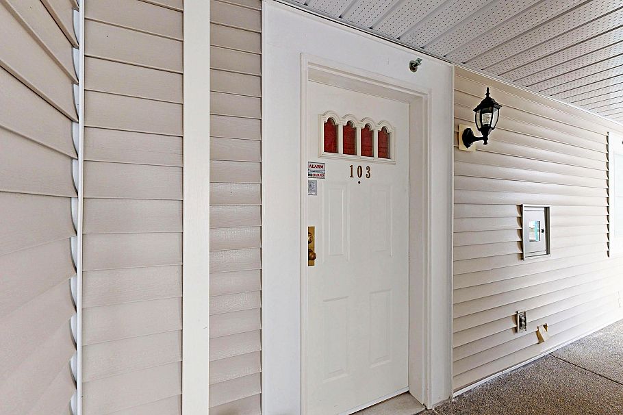 103 735 W 15 Avenue Vancouver, BC - 7