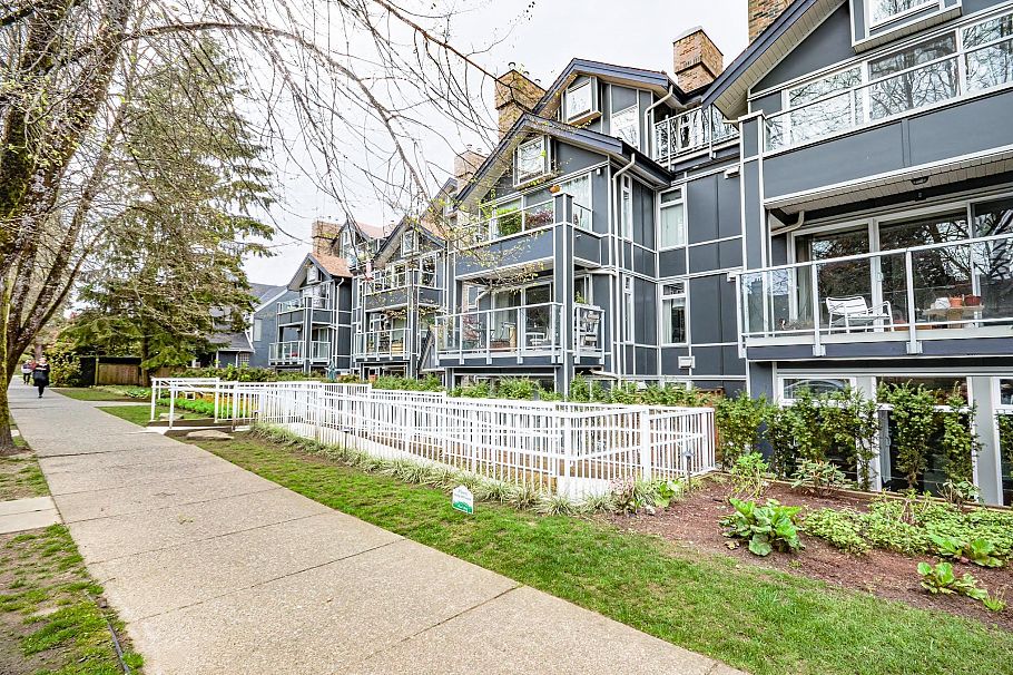 203 865 W 15th Avenue Vancouver, BC - 36