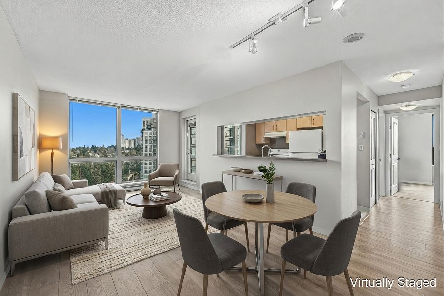 1703 3663 Crowley Drive Vancouver, BC - 1