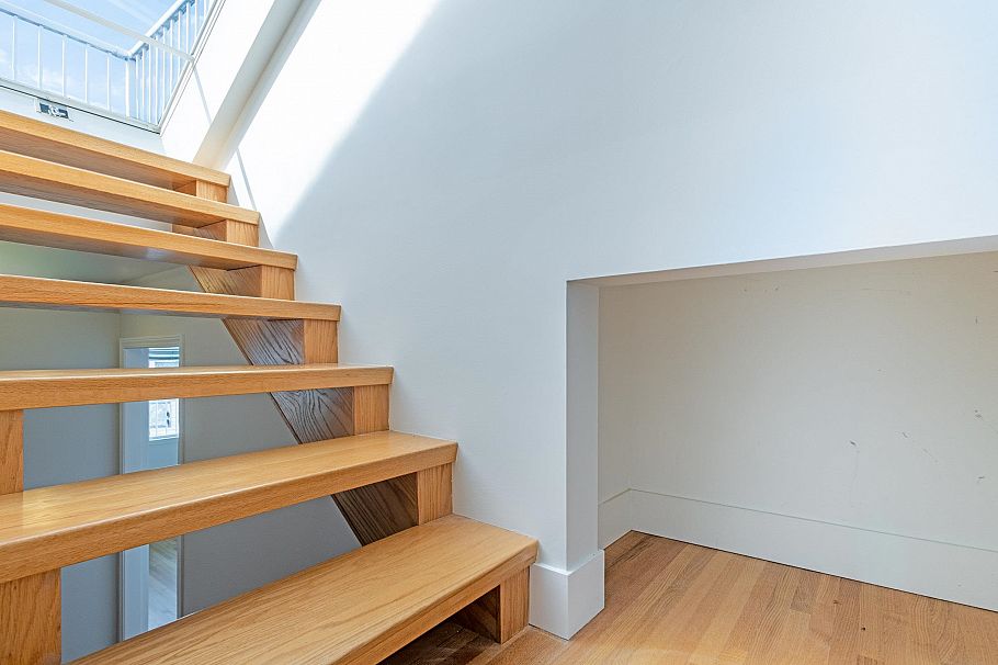 302 2215 Mcgill Street Vancouver, BC - 22