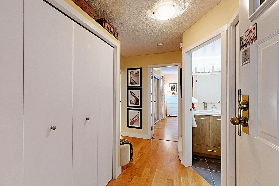 103 735 W 15 Avenue Vancouver, BC - 8