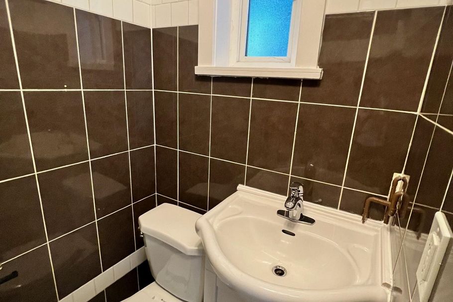 465-485 Victoria Drive Vancouver, BC - 15