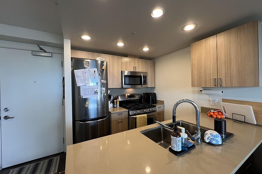 1906 4815 Eldorado Mews Vancouver, BC - 11