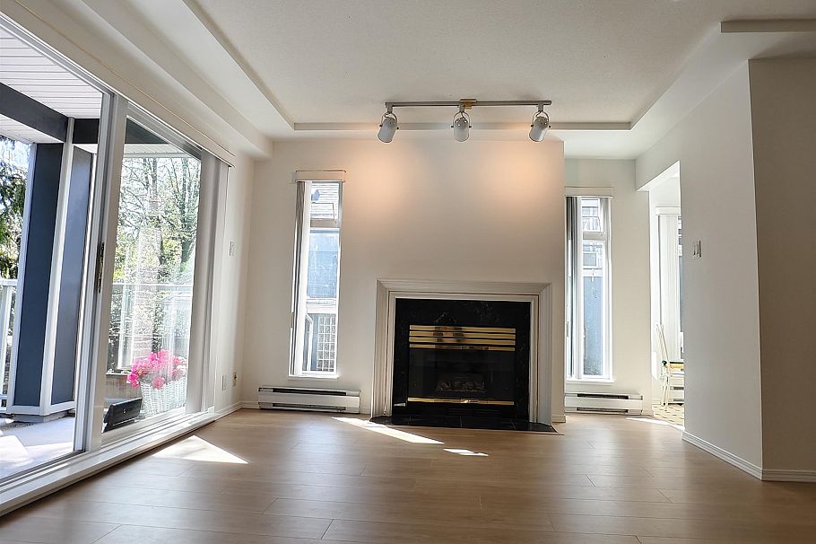 203 865 W 15th Avenue Vancouver, BC - 6
