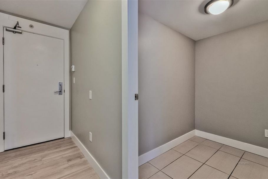 100X 565 SMITHE STREET, Vancouver BC V6B 0E4 Vancouver, BC - 14