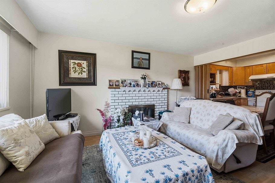 549 E 56th Avenue Vancouver, BC - 12