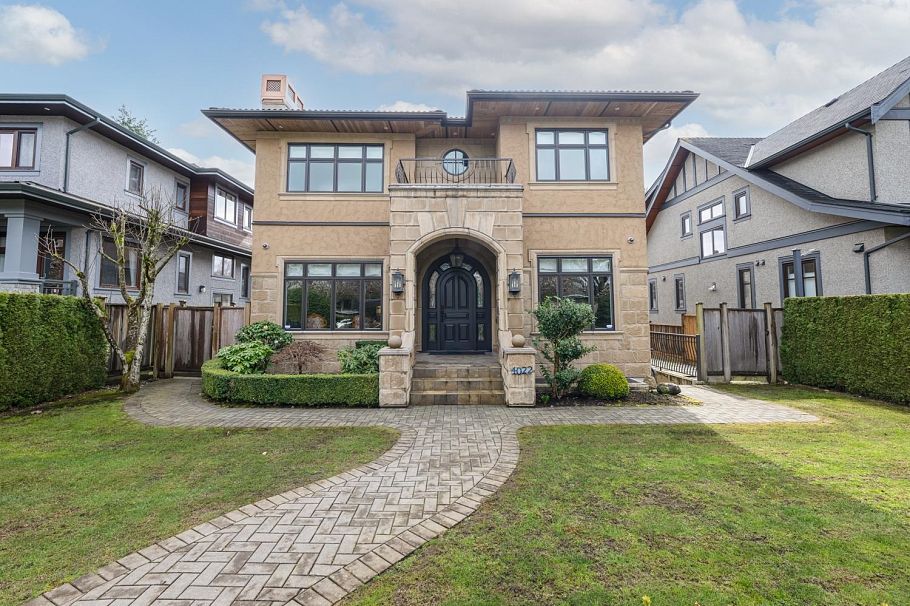 4022 W 30th Avenue Vancouver, BC - 2
