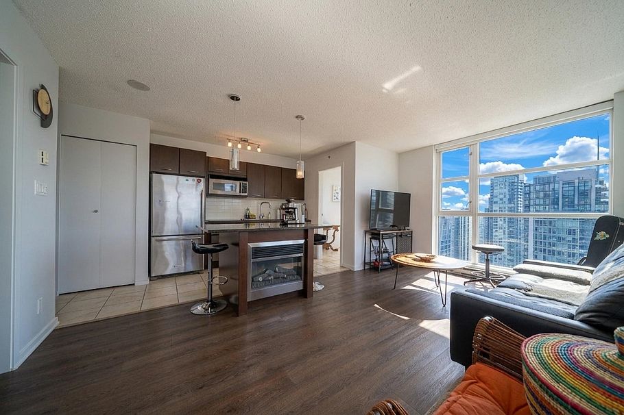 2908 1199 Seymour Street Vancouver, BC - 6