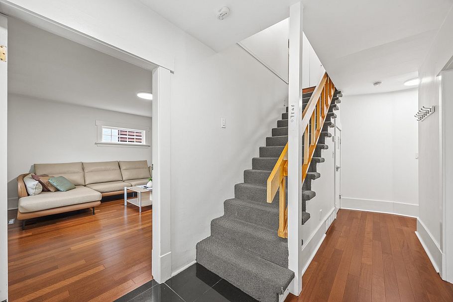 3276 W 21st Avenue Vancouver, BC - 22
