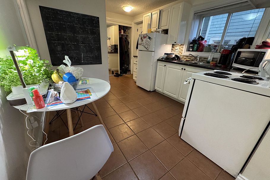 4 131 W 13 AVENUE, Vancouver BC V6Y 1V8 Vancouver, BC - 2