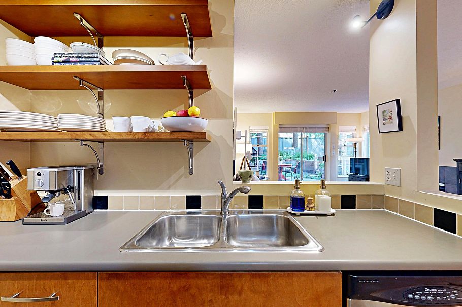 103 735 W 15 Avenue Vancouver, BC - 22