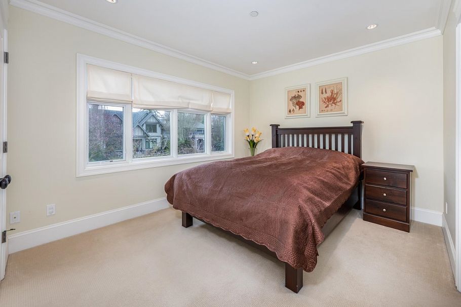 4022 W 30th Avenue Vancouver, BC - 30