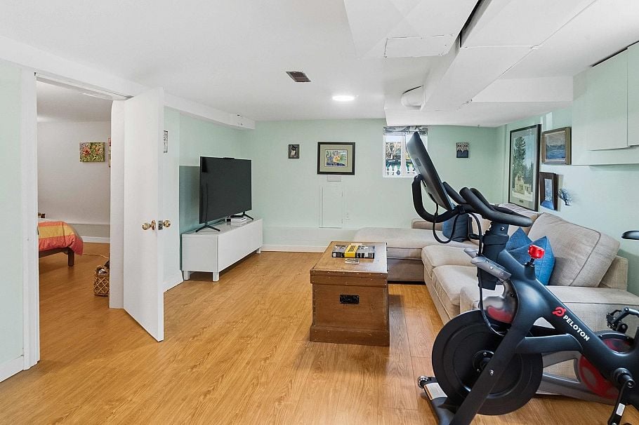 4322 Welwyn Street Vancouver, BC - 26