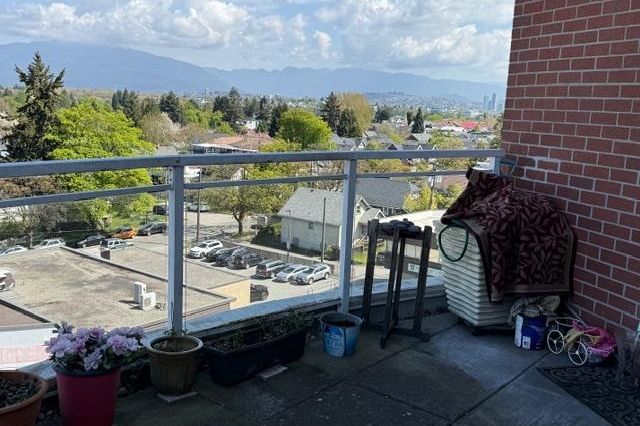 609 4028 Knight Street Vancouver, BC - 21