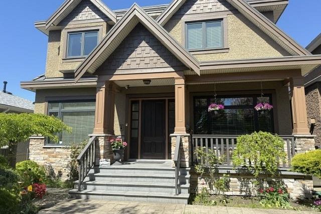 3549 E 46th Avenue Vancouver, BC - 1