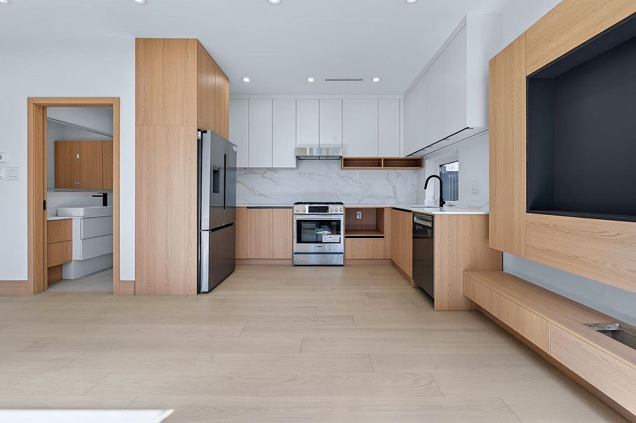 3 1495 E 58th Avenue Vancouver, BC - 5