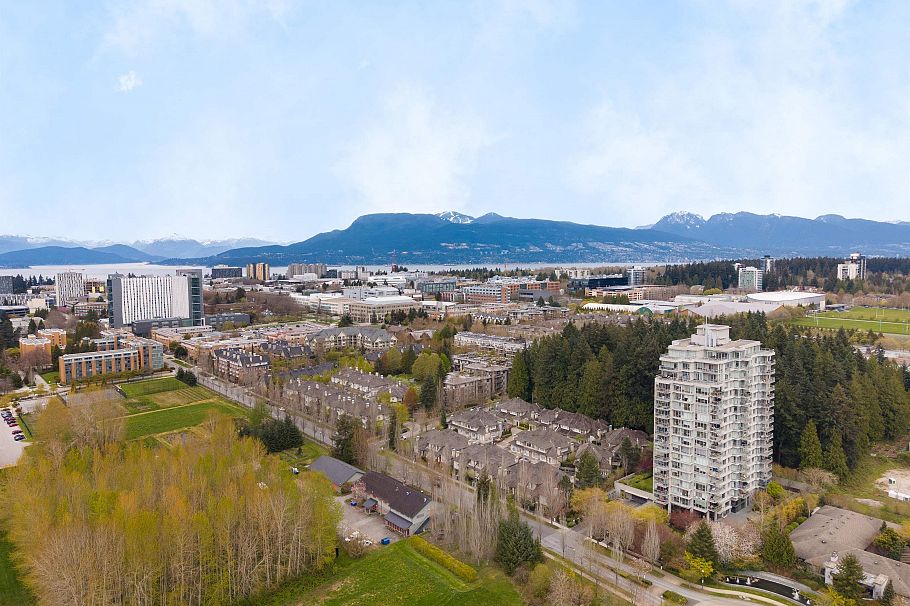 6380 Larkin Drive Vancouver, BC - 40