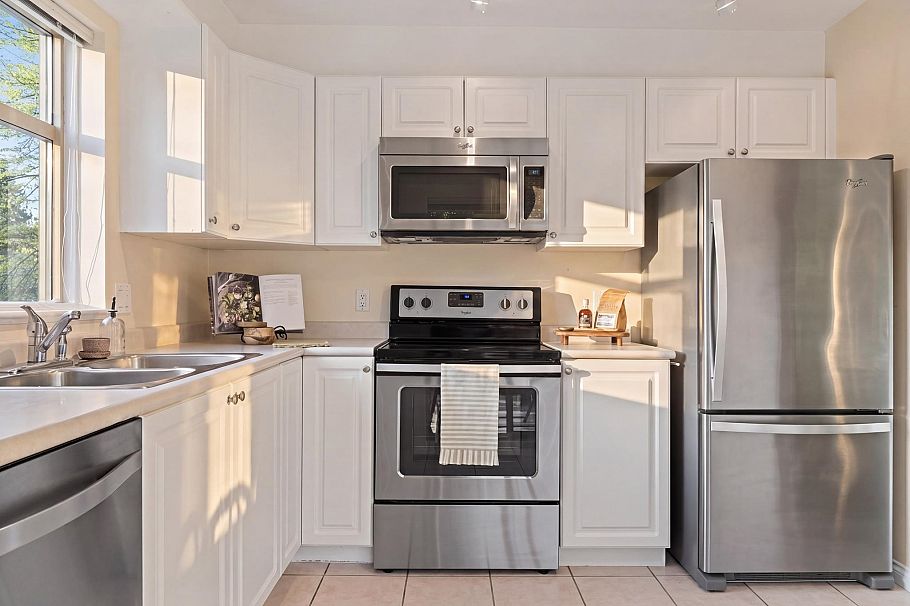 405 2059 Chesterfield Avenue North Vancouver, BC - 21