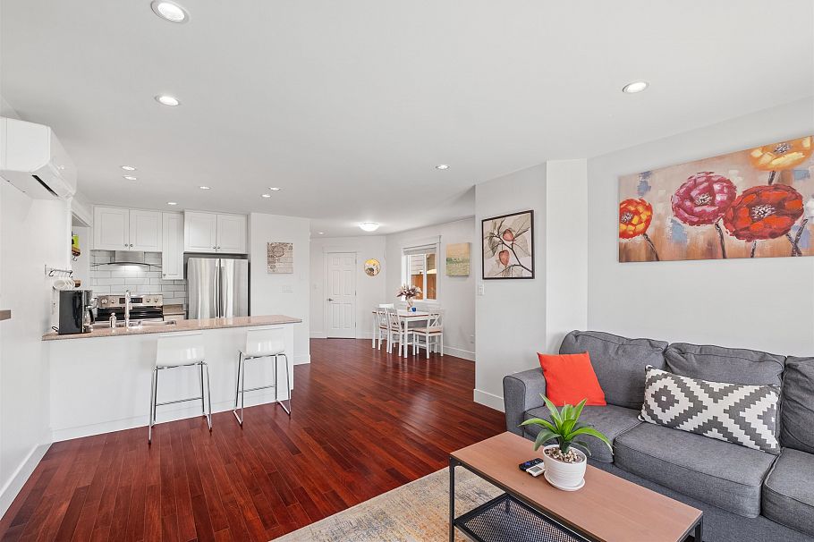 318 W 18th Street North Vancouver, BC - 21