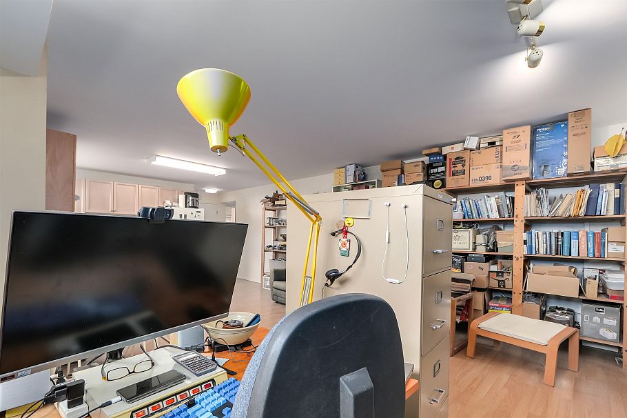 3712 Fir Street Burnaby, BC - 23