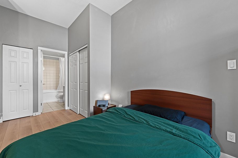 102 2102 W 38th Avenue Vancouver, BC - 11