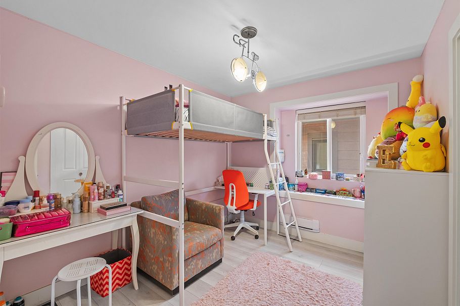 318 W 18th Street North Vancouver, BC - 16