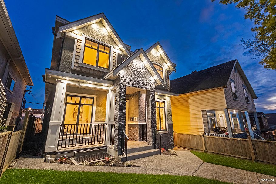 3582 Franklin Street Vancouver, BC - 38