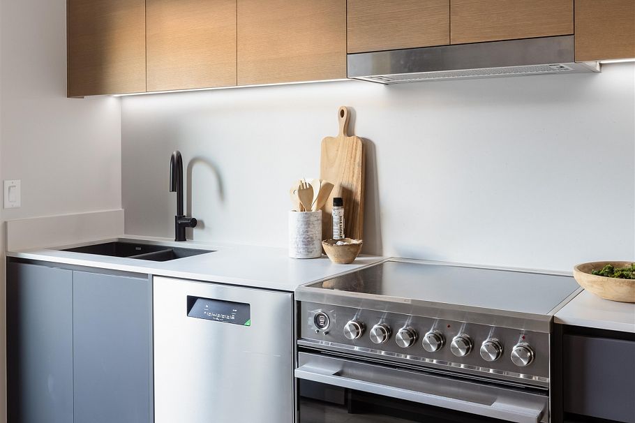 1341 E 21st Avenue Vancouver, BC - 14