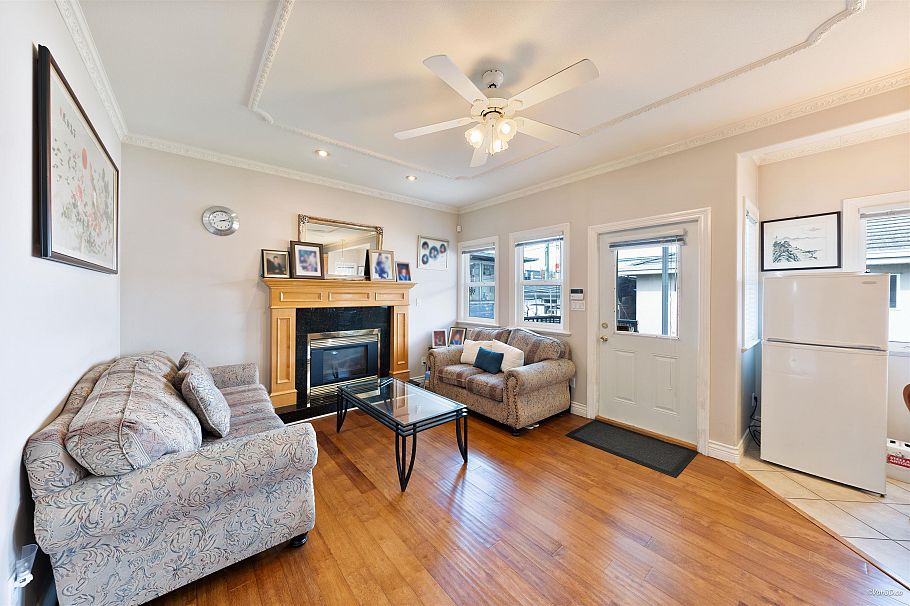 1437 E 58th Avenue Vancouver, BC - 10