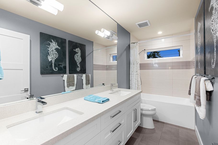 315 E 20th Street North Vancouver, BC - 24