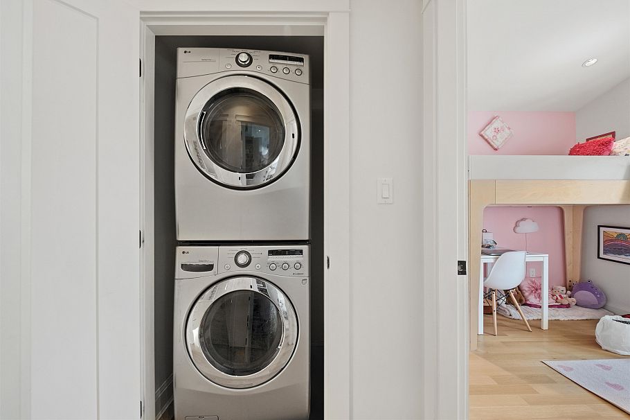 1008 E 14th Avenue Vancouver, BC - 26