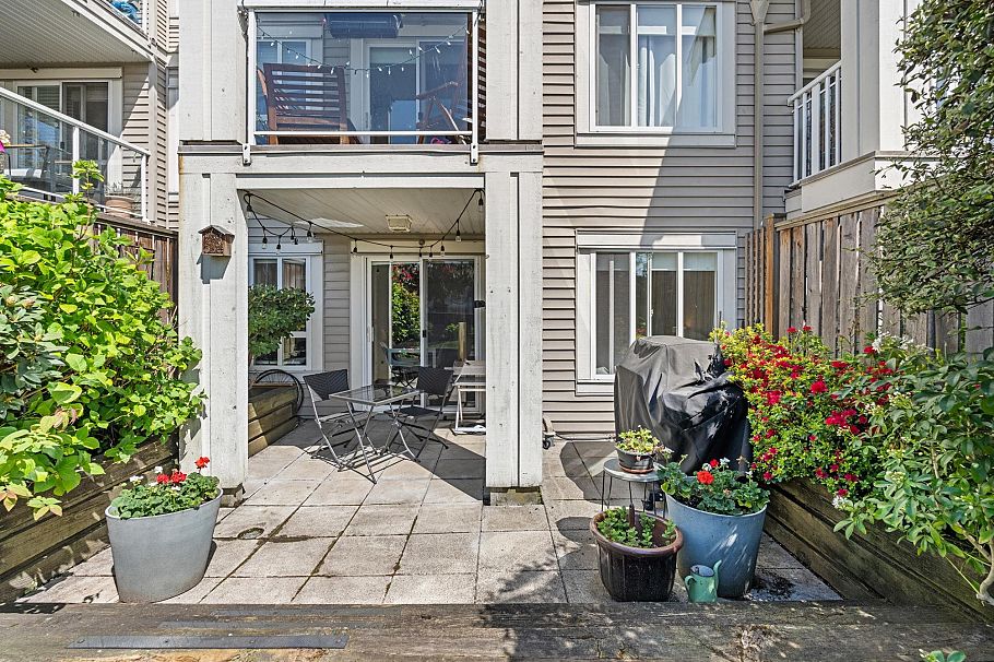 105 365 E 1st Street North Vancouver, BC - 20