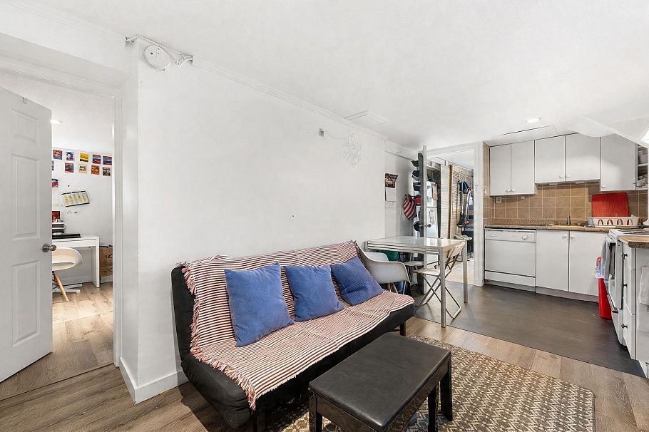 339 E 41st Avenue Vancouver, BC - 27