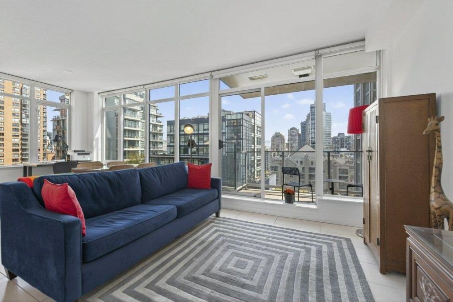 902 1252 Hornby Street Vancouver, BC - 1