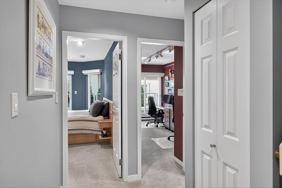 1261 W 7th Avenue Vancouver, BC - 30