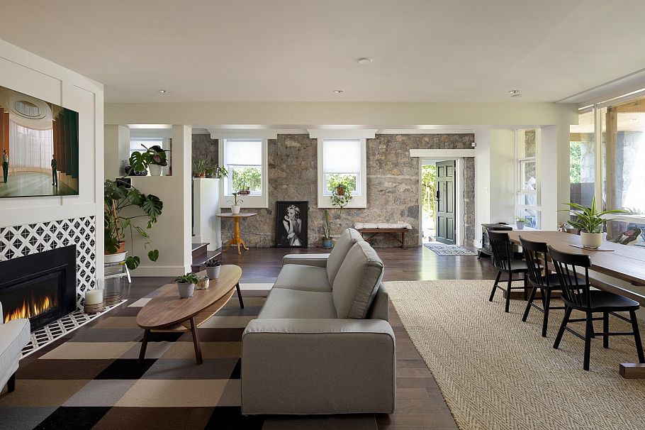 3545 Dowsley Court North Vancouver, BC - 34