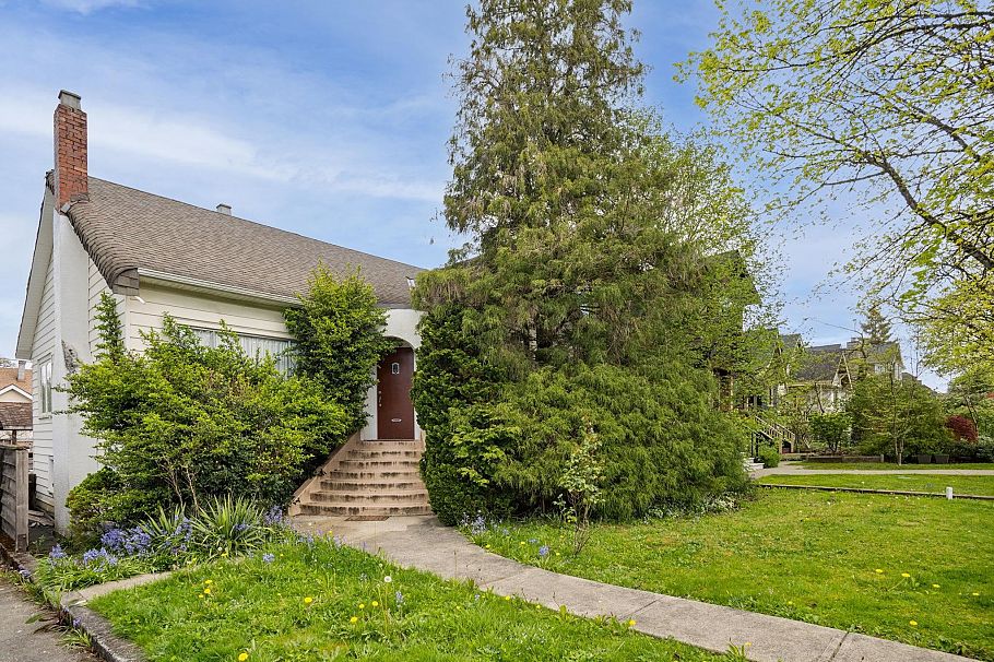 481 West 21st Avenue Vancouver, BC - 1