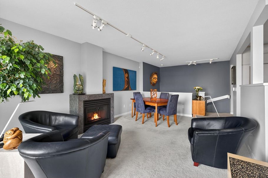 1261 W 7th Avenue Vancouver, BC - 19