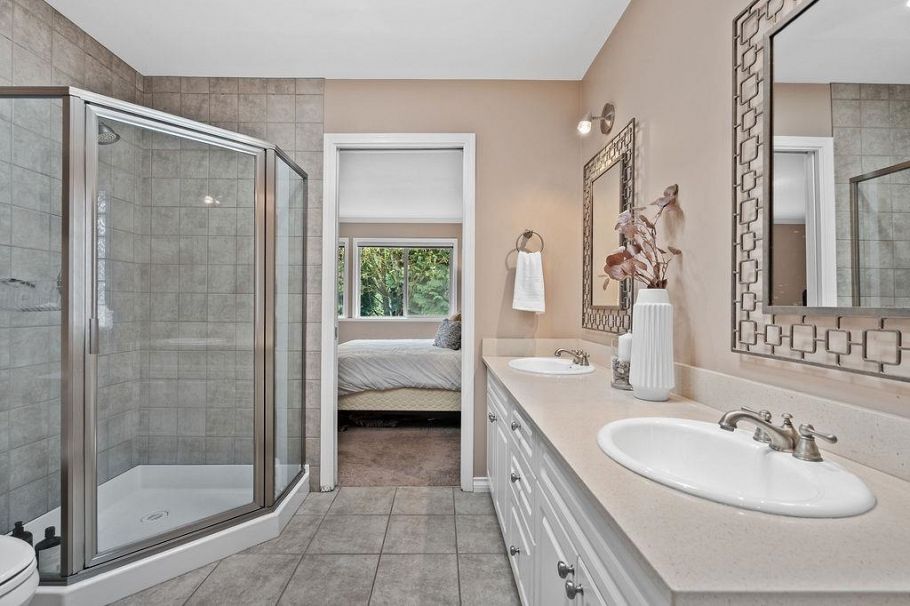 1659 Orkney Place North Vancouver, BC - 25