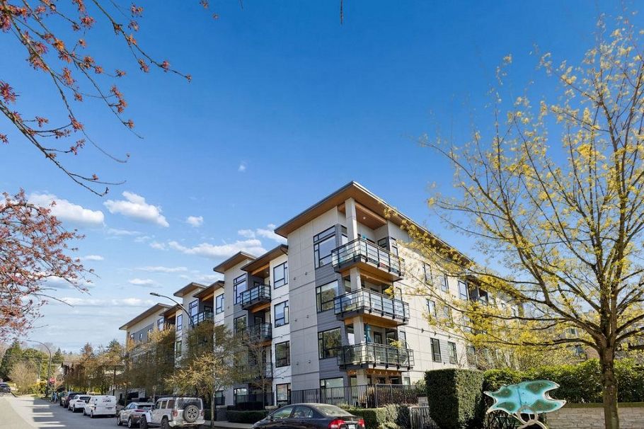 107 715 W 15th Street North Vancouver, BC - 24